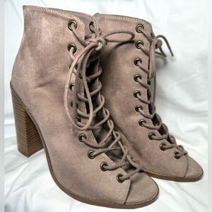 Olivia Ferguson Peep Toe, Lace Up Boots - Size 8